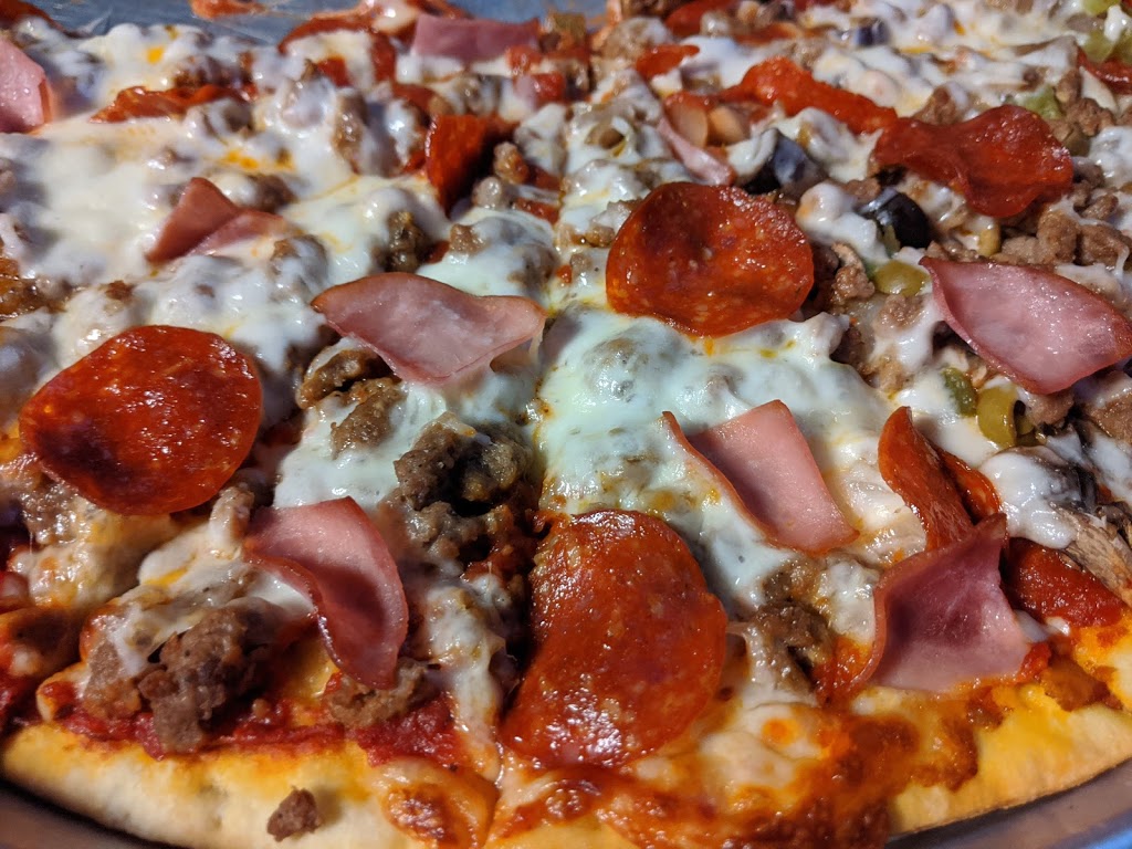 Hummers Roadhouse Bar & Grill | restaurant | 201 Union St, Westfield, IA 51062, USA | 7125682337 OR +1 712-568-2337