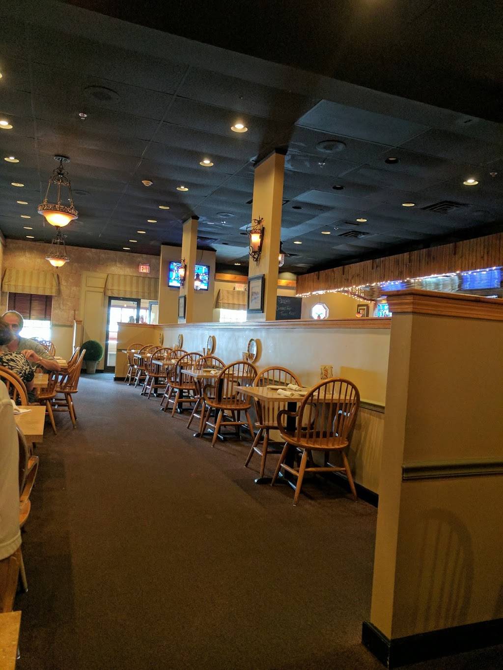 A.J. Tomaiolos Restaurant | restaurant | 411 W Main St, Northborough, MA 01532, USA | 5083935245 OR +1 508-393-5245