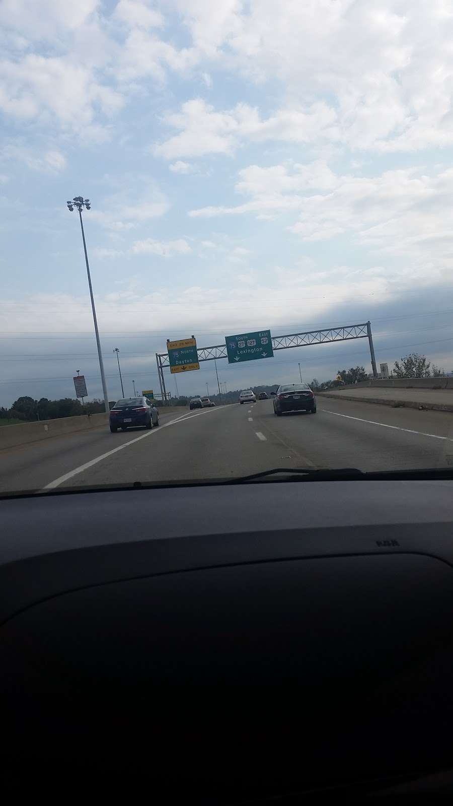 Shell | restaurant | 1710 Elmore St, Cincinnati, OH 45223, USA | 5136810103 OR +1 513-681-0103