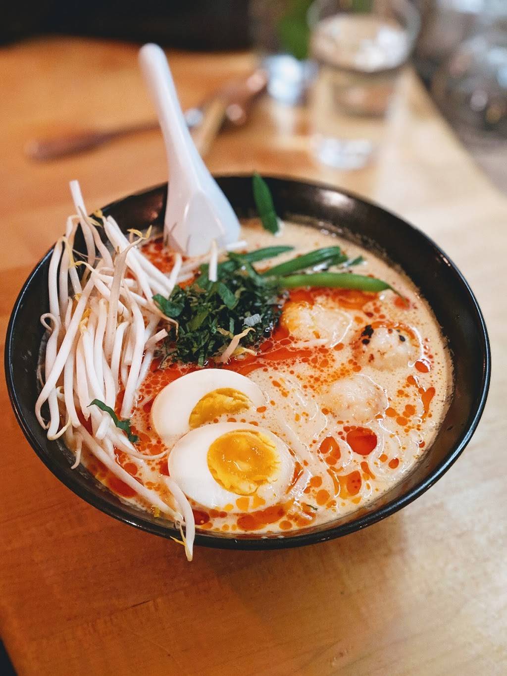 Anju Noodle Bar | restaurant | 7 Wallingford Square #102, Kittery, ME 03904, USA | 2077034298 OR +1 207-703-4298