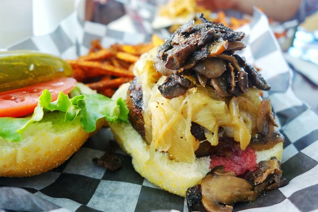 Gilberts 17th Street Grill | restaurant | 1821 Cordova Rd, Fort Lauderdale, FL 33316, USA | 9547688990 OR +1 954-768-8990