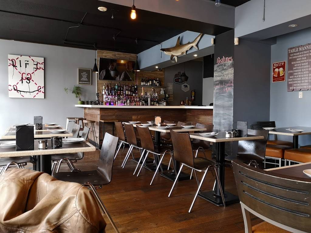 Busters Kitchen X Bar | restaurant | 3747 Lake Shore Blvd W, Etobicoke, ON M8W 1P9, Canada | 4162517777 OR +1 416-251-7777