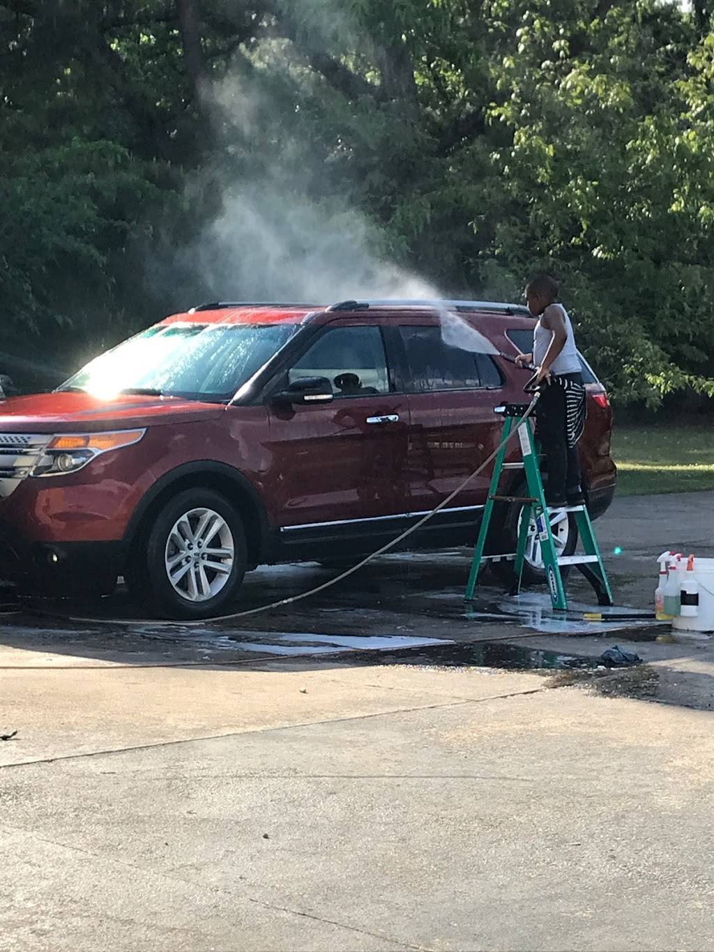 Hopkins Power Washing of Goldsboro NC | restaurant | 508 E Alvin St, Goldsboro, NC 27530, USA | 9198071204 OR +1 919-807-1204