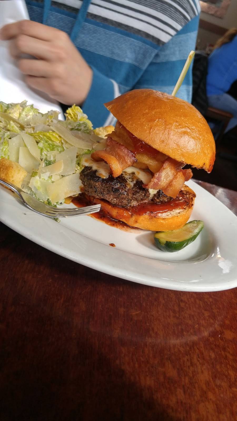 The Hideaway Kitchen & Bar | restaurant | 30 Grove St, Ridgefield, CT 06877, USA | 2034387676 OR +1 203-438-7676