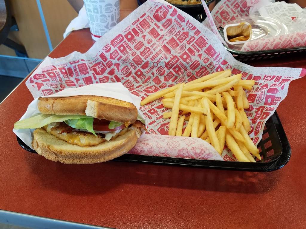 Jack in the Box | restaurant | 1430 E Valley Pkwy, Escondido, CA 92027, USA | 7607414981 OR +1 760-741-4981