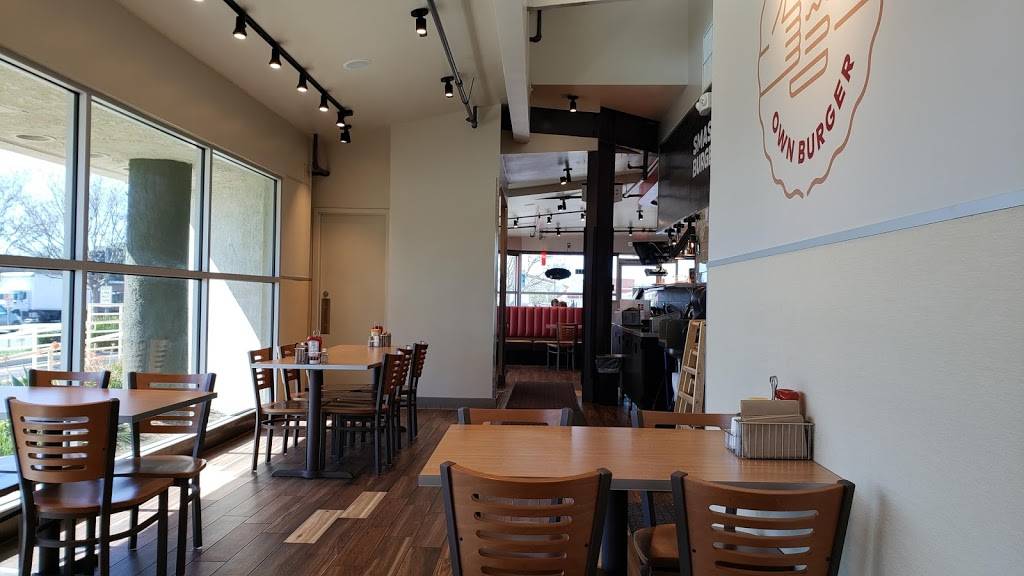 Smashburger | restaurant | 2022 First St, Simi Valley, CA 93065, USA | 8052103149 OR +1 805-210-3149