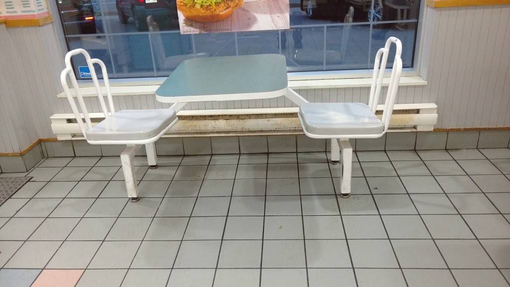 PFK | meal takeaway | 1080 Boulevard des Récollets, Trois-Rivières, QC G8Z 3X1, Canada | 8193794510 OR +1 819-379-4510