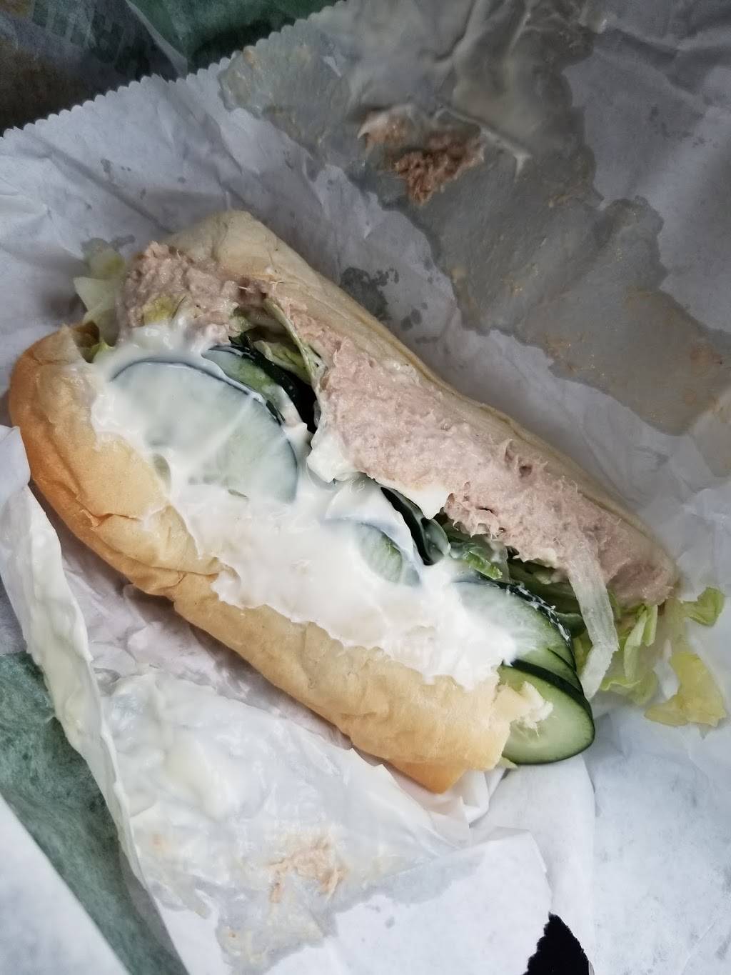 Subway | restaurant | 11650 Round Lake Blvd NW, Coon Rapids, MN 55433, USA | 7634214520 OR +1 763-421-4520