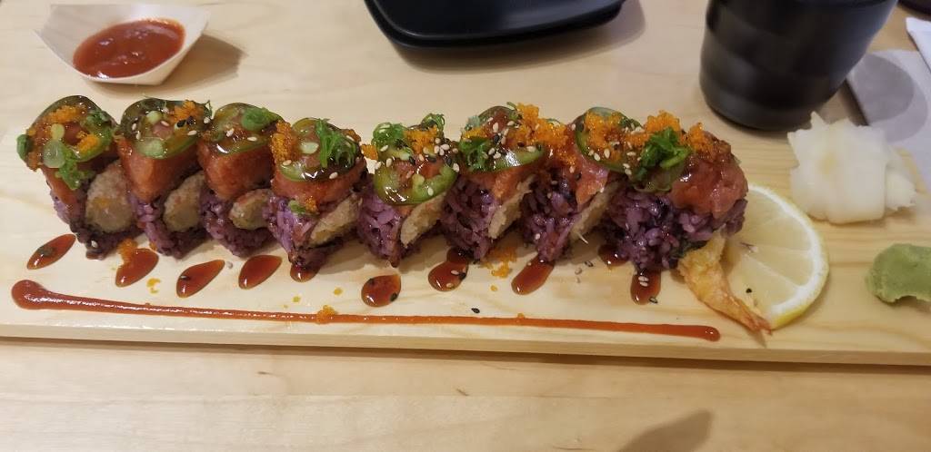 Sakana Sushi & Roll | restaurant | 303 Amherst Ave, Kensington, CA 94708, USA | 5105247096 OR +1 510-524-7096