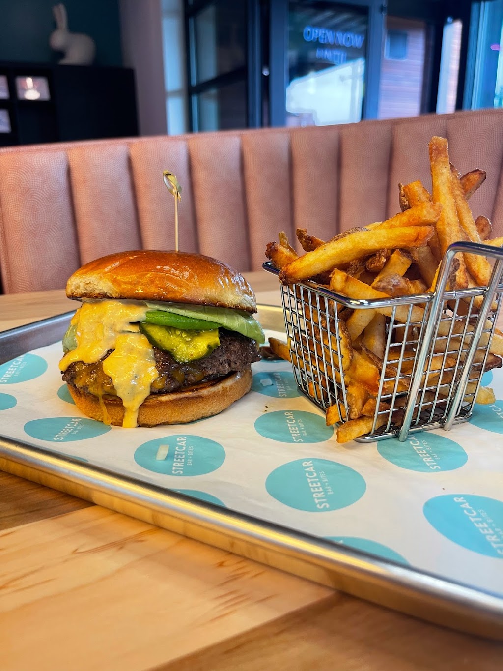 Streetcar Bar + Bites | restaurant | 2135 Thrift Rd #104, Charlotte, NC 28208, USA | 7048179443 OR +1 704-817-9443