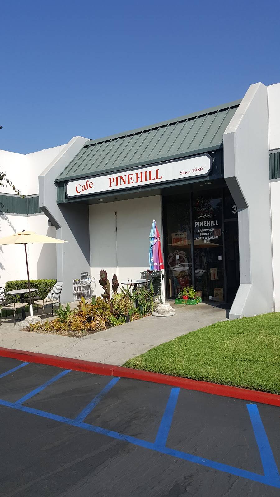 Pinehill Sandwiches | restaurant | 3017 S Harbor Blvd, Santa Ana, CA 92704, USA | 7146623144 OR +1 714-662-3144