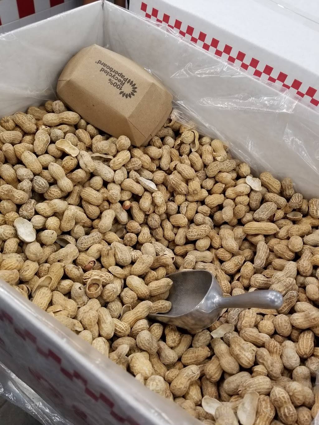 Five Guys | meal takeaway | Bear Creek Village, 17124 Redmond Way, Redmond, WA 98052, USA | 4254068949 OR +1 425-406-8949