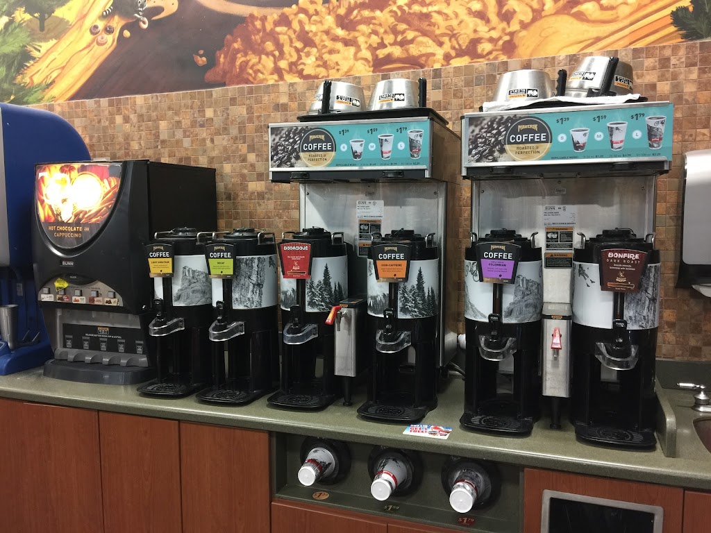 Maverik Adventures First Stop | restaurant | 901 N Penrod Rd, Show Low, AZ 85901, USA | 9285321803 OR +1 928-532-1803