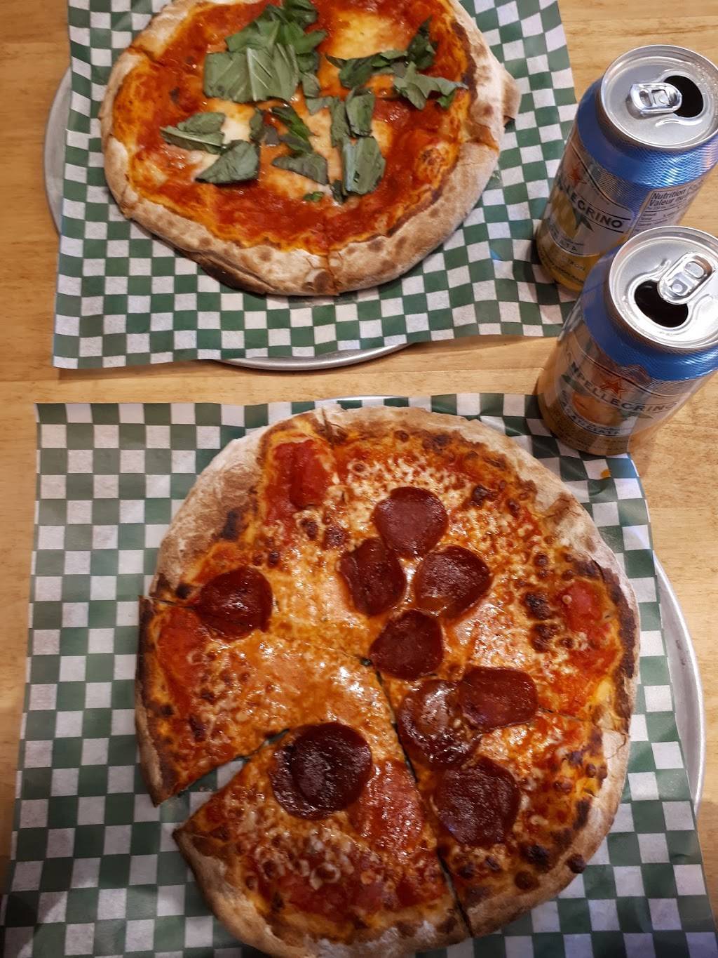 Fiazza Fresh Fired | restaurant | 205 Richmond Rd, Ottawa, ON K1Z 6W4, Canada | 6137252222 OR +1 613-725-2222