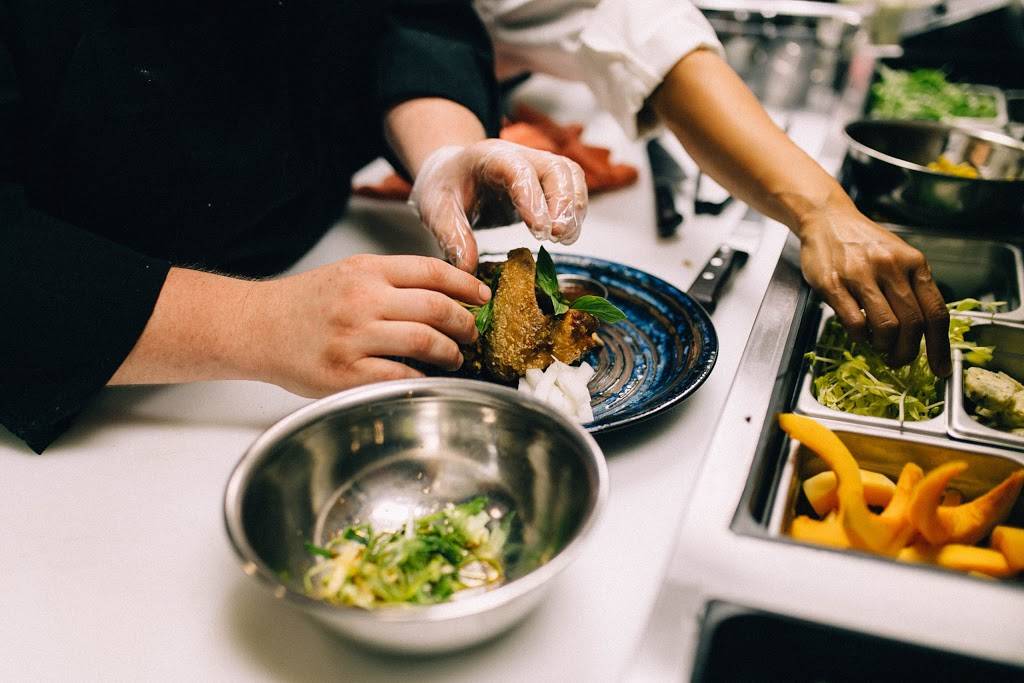 Ando Sushi + Bar | restaurant | 415 Bridge St NW, Grand Rapids, MI 49504, USA | 6166080789 OR +1 616-608-0789