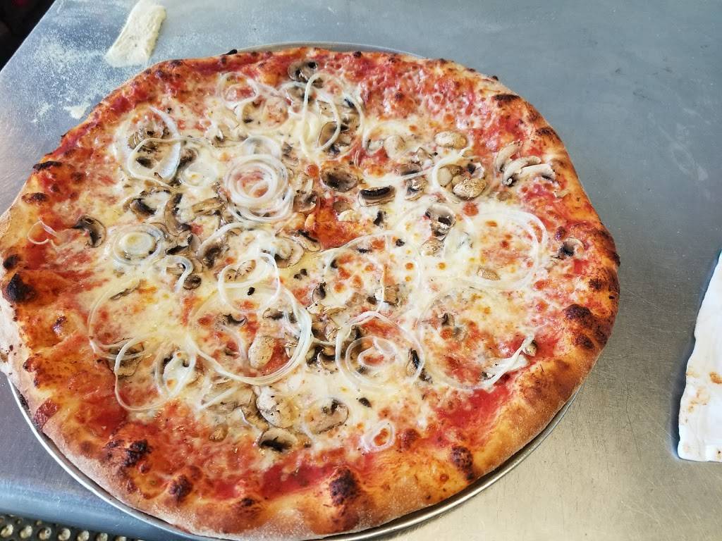 Engine House Pizza | restaurant | 71 Lafayette St, Salem, MA 01970, USA | 9787451744 OR +1 978-745-1744