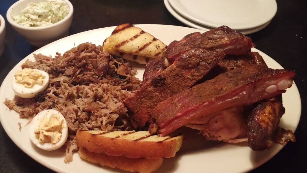 The Ozona Pig | restaurant | 311 Orange St N, Palm Harbor, FL 34683, USA | 7277730744 OR +1 727-773-0744