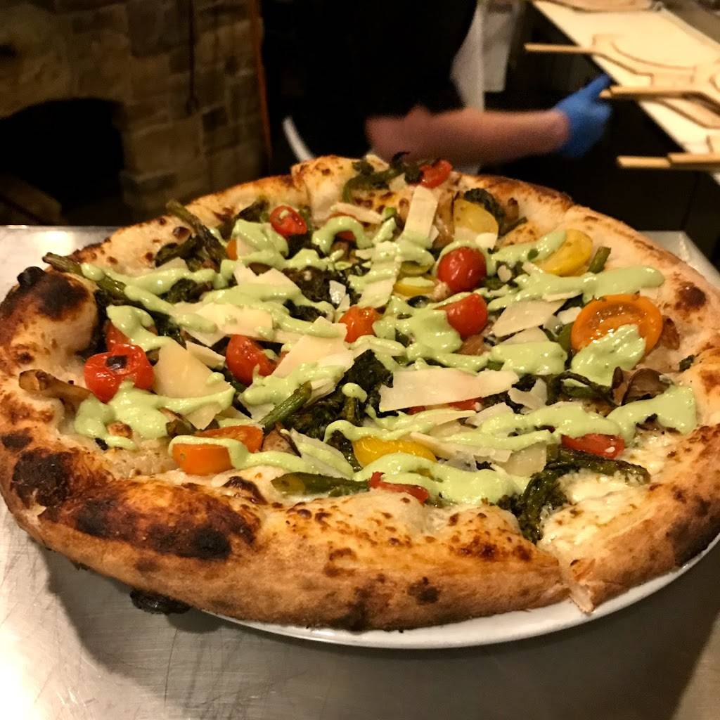 Foxs Den | restaurant | 179B Main St, Annapolis, MD 21401, USA | 4438088991 OR +1 443-808-8991