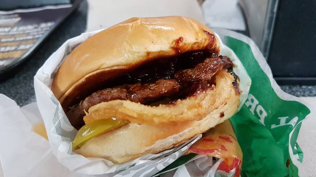 Carls Jr. | restaurant | 3703 116th St NE, Marysville, WA 98271, USA | 3606517531 OR +1 360-651-7531