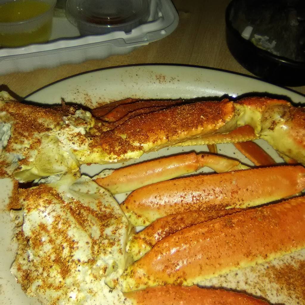 The CORNER LOUNGE | restaurant | 105 Crain Hwy, Upper Marlboro, MD 20774, USA | 3012493841 OR +1 301-249-3841