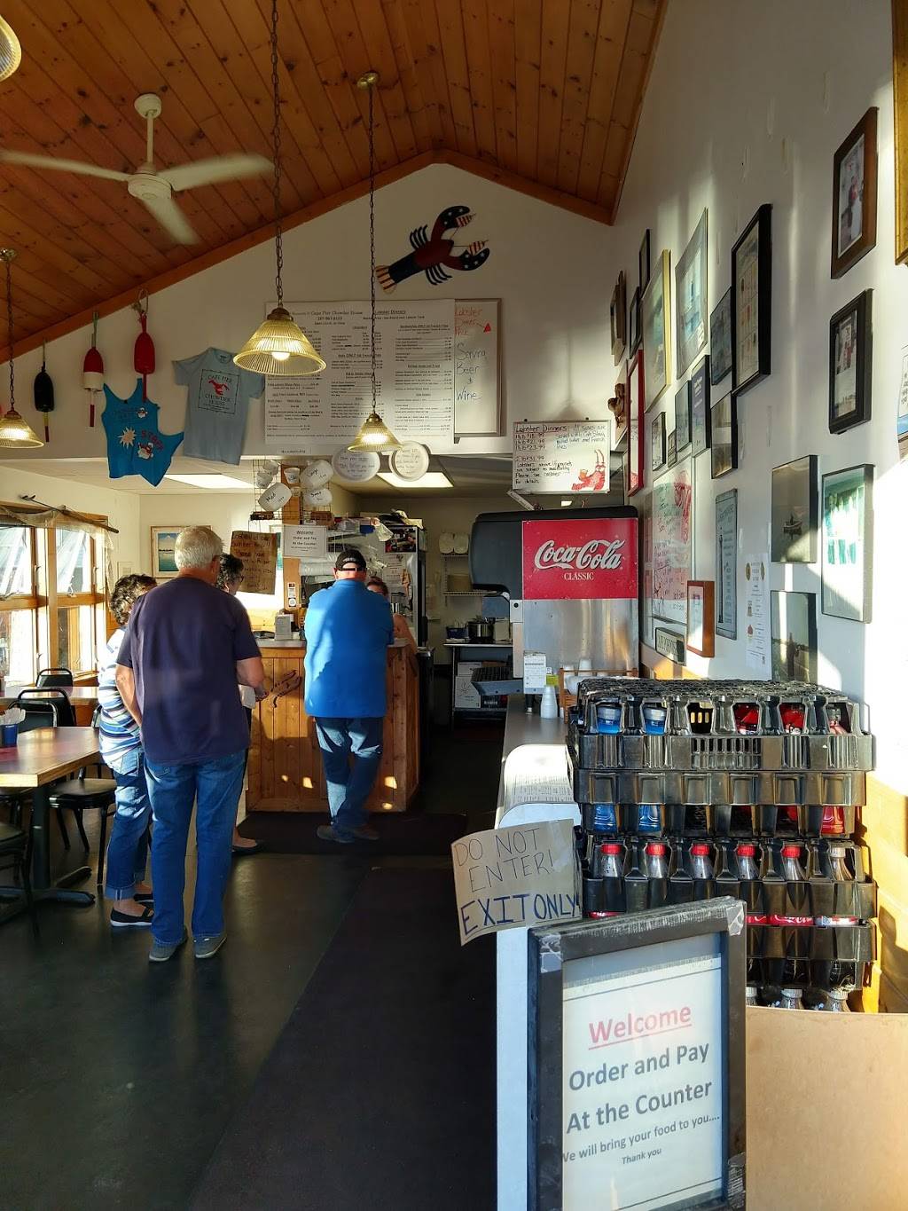 Cape Pier Chowder House | restaurant | 79 Pier Rd, Kennebunkport, ME 04046, USA | 2079670123 OR +1 207-967-0123