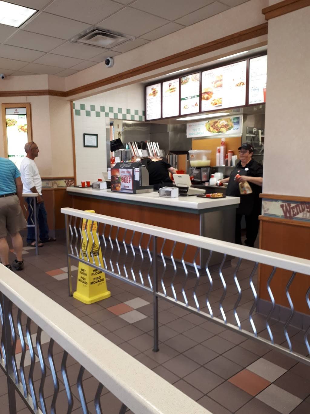 Wendys | restaurant | 78 Icomm Dr, Brantford, ON N3S 2X5, Canada | 5197537708 OR +1 519-753-7708