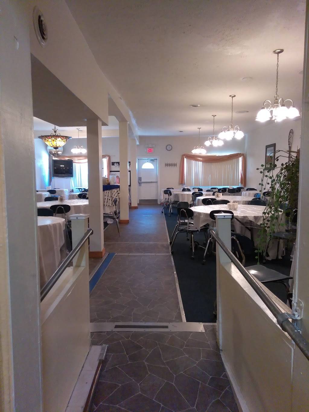 Circle City Soul Food | restaurant | 1164 W 30th St, Indianapolis, IN 46208, USA | 3179243485 OR +1 317-924-3485