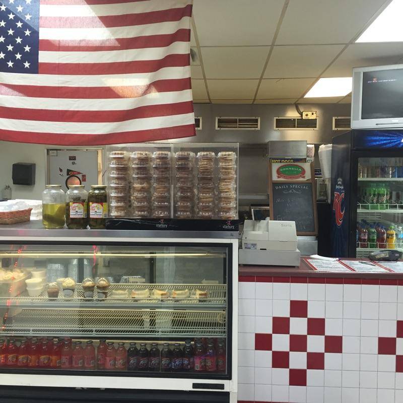 J J FISH & CHICKEN OF WAUKEGAN | restaurant | 1332 N Lewis Ave, Waukegan, IL 60085, USA | 8473601212 OR +1 847-360-1212