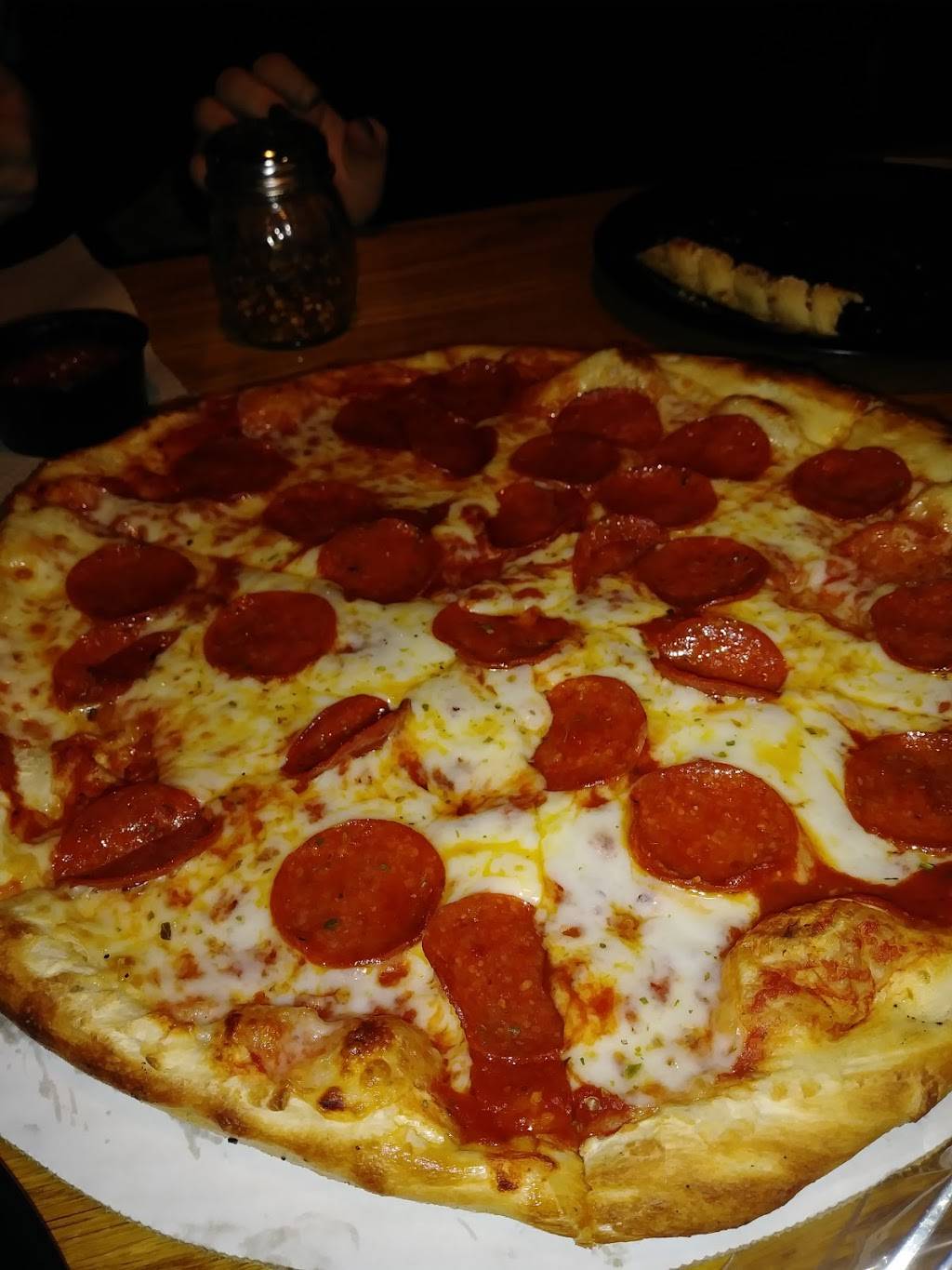 Bellas Pizza of Bristol | restaurant | 1351 Lee Hwy, Bristol, VA 24201, USA | 2764663281 OR +1 276-466-3281