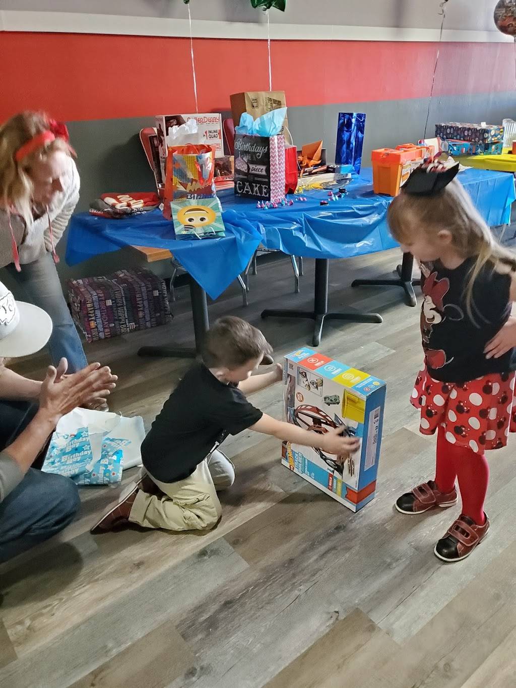 Finnigans Hall | restaurant | 503 E 18th Ave, North Kansas City, MO 64116, USA | 8162818844 OR +1 816-281-8844