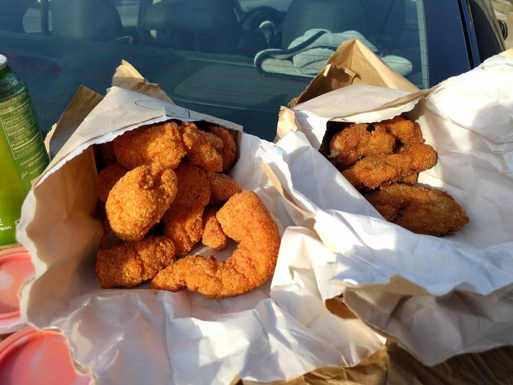 Goose Island Shrimp House | meal takeaway | 1011 W Division St, Chicago, IL 60642, USA | 3126423640 OR +1 312-642-3640