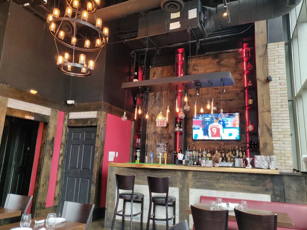 Roses New York downtown | restaurant | 135 Fort York Blvd, Toronto, ON M5V 0E3, Canada | 4165517336 OR +1 416-551-7336