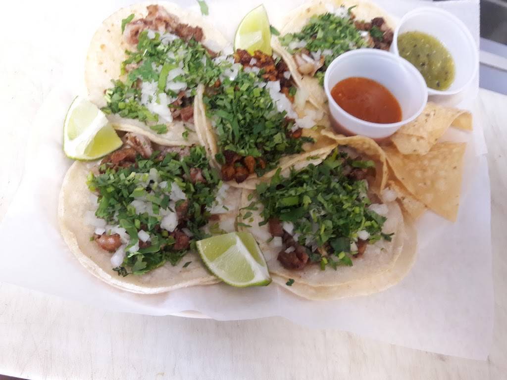 Flores King Burrito | restaurant | 2140 E Brundage Ln, Bakersfield, CA 93307, USA | 6613642776 OR +1 661-364-2776