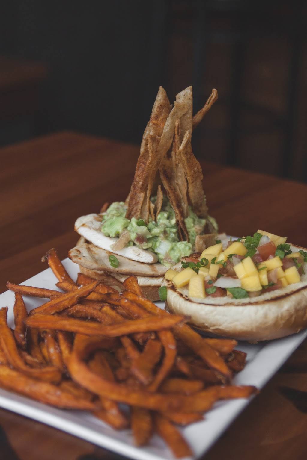 Declans Bar & Grill | restaurant | 7841 W Grand Ave, Elmwood Park, IL 60707, USA | 7084523188 OR +1 708-452-3188