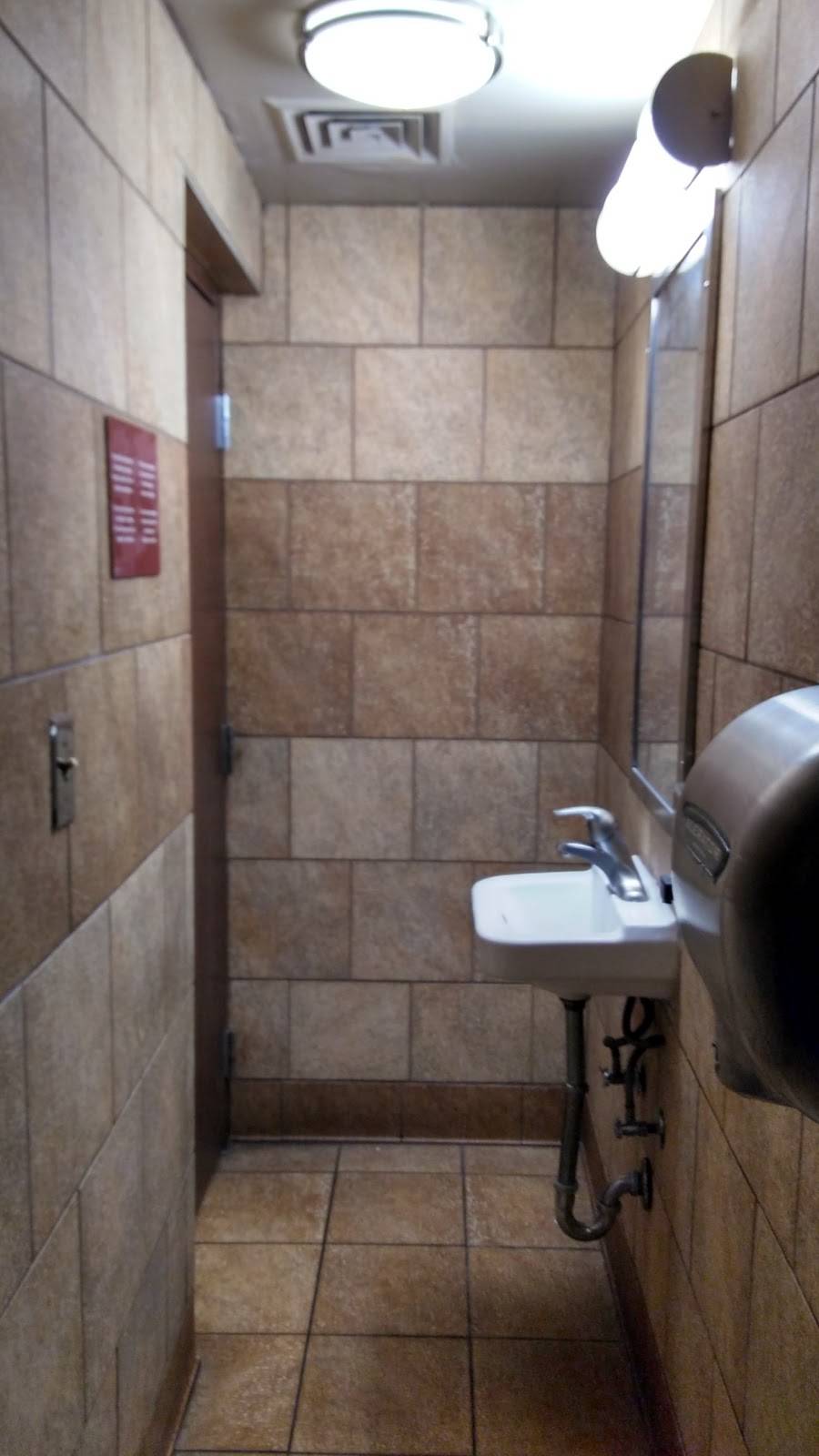 Jack in the Box | restaurant | 6308 Gaston Ave, Dallas, TX 75214, USA | 2148233881 OR +1 214-823-3881