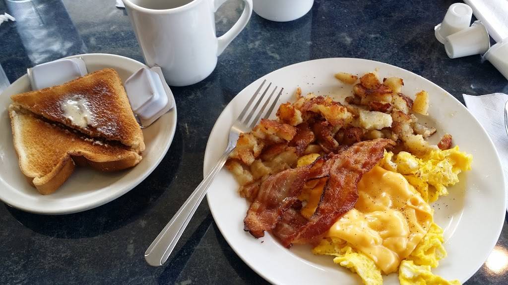 Tonys Ranch House | restaurant | 2285 Main St, Buffalo, NY 14214, USA | 7168354358 OR +1 716-835-4358