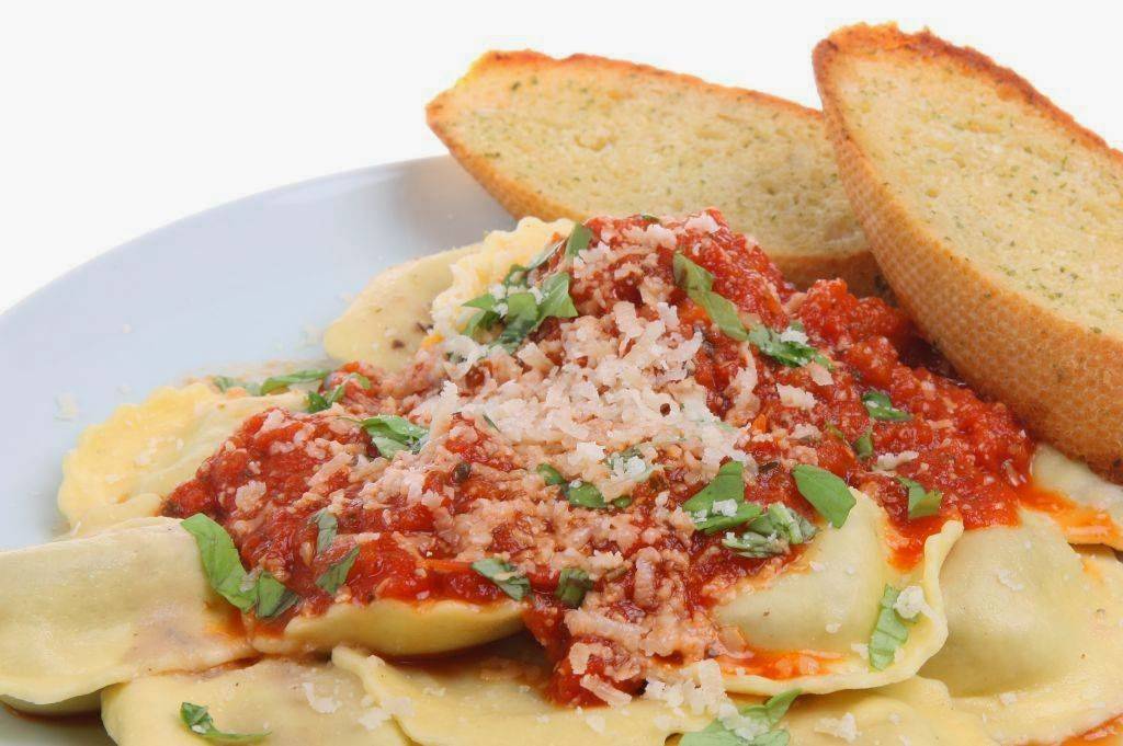 DBennys Subs & More | restaurant | 208 Adams St, Dorchester, MA 02122, USA | 6172870038 OR +1 617-287-0038