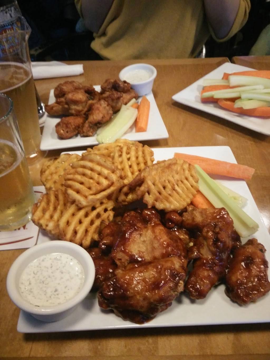 The Goose | restaurant | 1875 Leslie St, North York, ON M3B 2M5, Canada | 4163831200 OR +1 416-383-1200