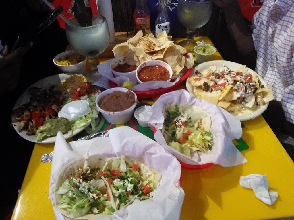 Fuzzys Taco Shop | restaurant | 241 E FM 1382, Suite 317, Cedar Hill, TX 75104, USA | 9722938482 OR +1 972-293-8482