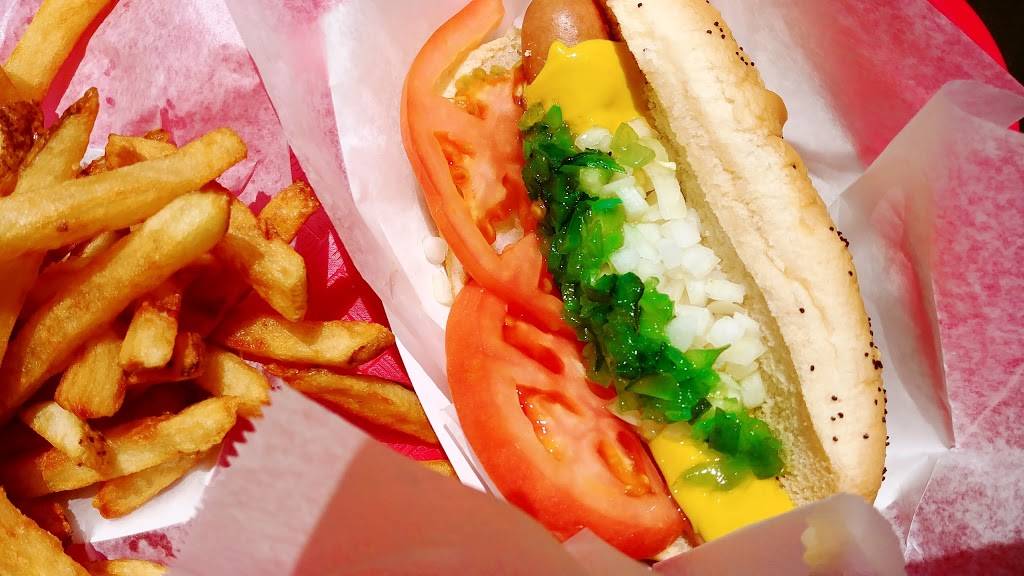 Poochie’s | restaurant | 3602 Dempster Street, Skokie, IL 60076, USA | 8476730100 OR +1 847-673-0100