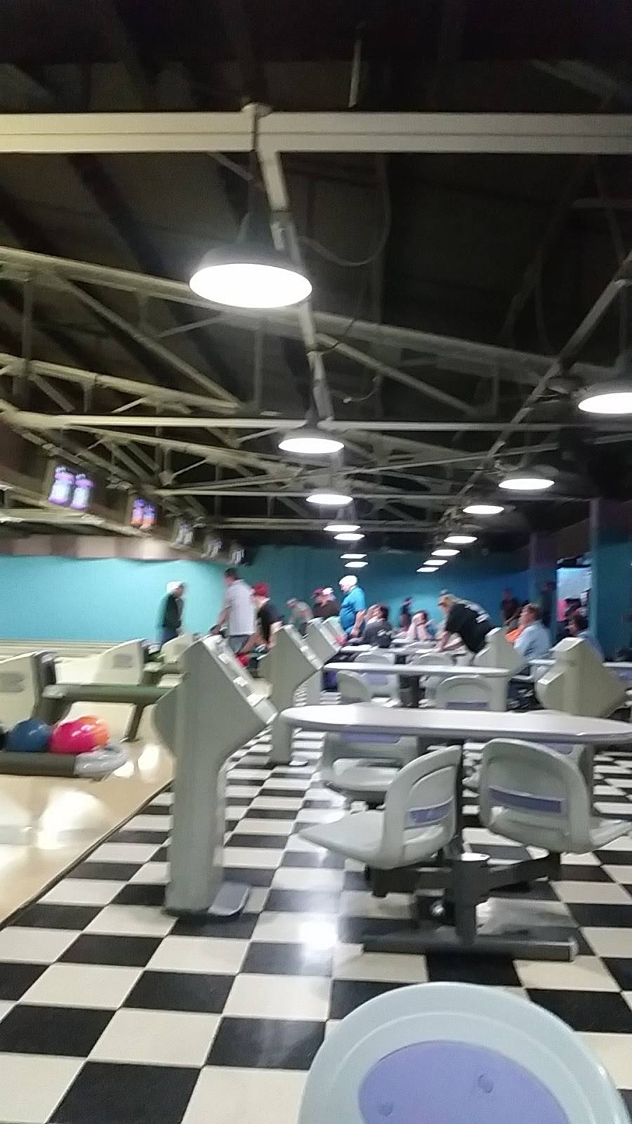 Angleton Lanes | restaurant | 1040 S Velasco St, Angleton, TX 77515, USA | 9798481686 OR +1 979-848-1686