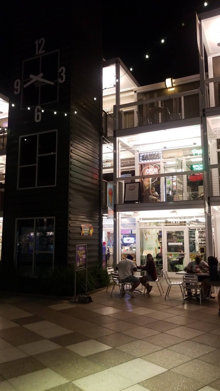 Stoned N Baked Pizza & Brownies | restaurant | 707 Fremont St #2310, Las Vegas, NV 89101, USA | 7024800007 OR +1 702-480-0007