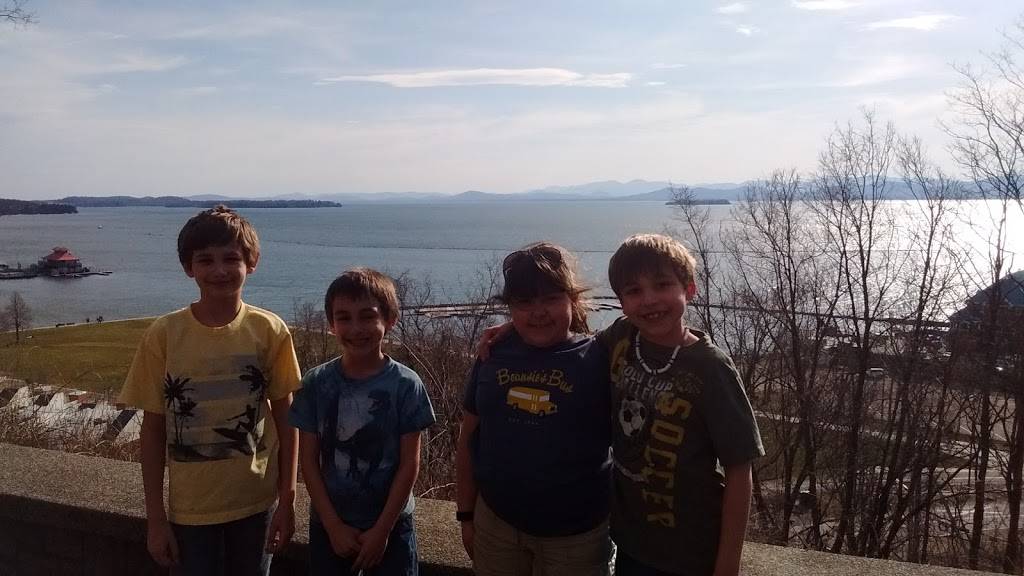 Beansies Bus | restaurant | 1 Sherman St, Burlington, VT 05401, USA | 8023437181 OR +1 802-343-7181