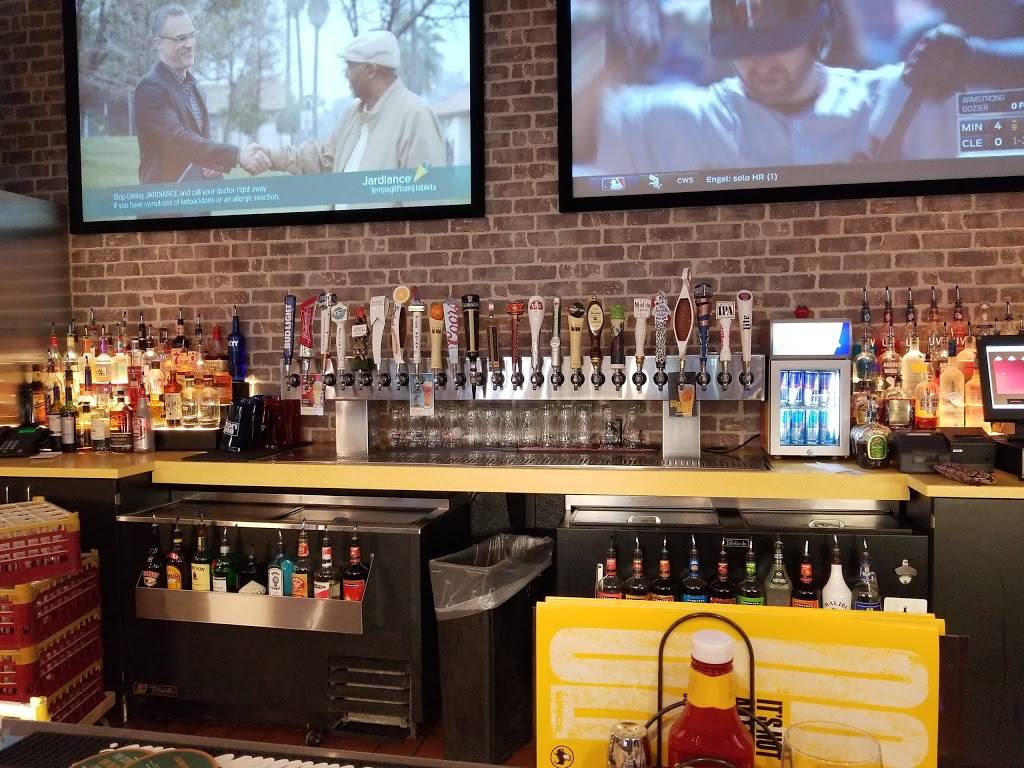 Buffalo Wild Wings | restaurant | 202 E Harcourt Rd, Angola, IN 46703, USA | 2606243111 OR +1 260-624-3111