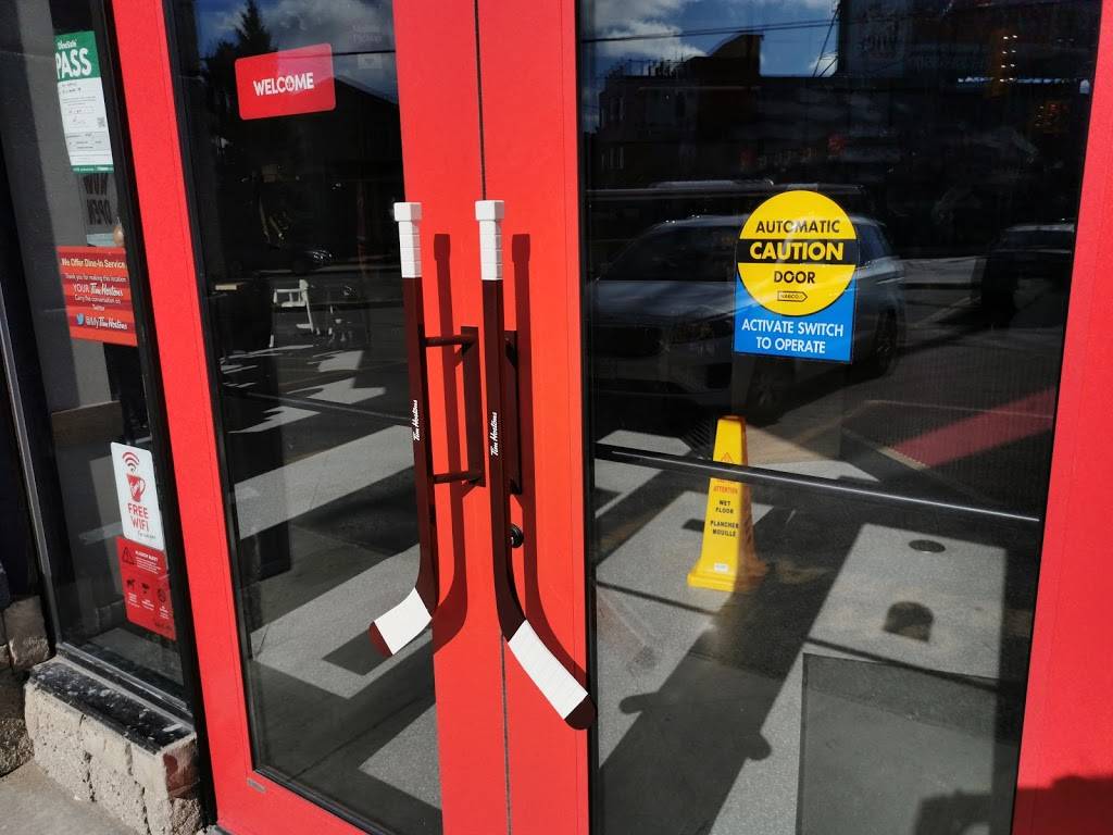 Tim Hortons | restaurant | 312 OConnor Dr, East York, ON M4J 2T9, Canada | 4164218055 OR +1 416-421-8055