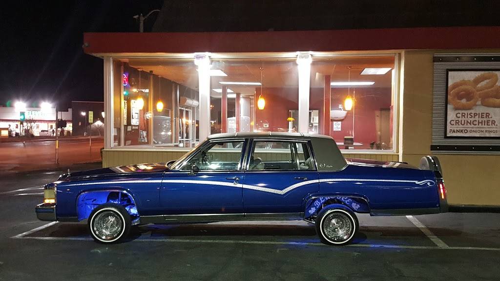 Jack in the Box | restaurant | 14618 7th St, Victorville, CA 92392, USA | 7602437575 OR +1 760-243-7575