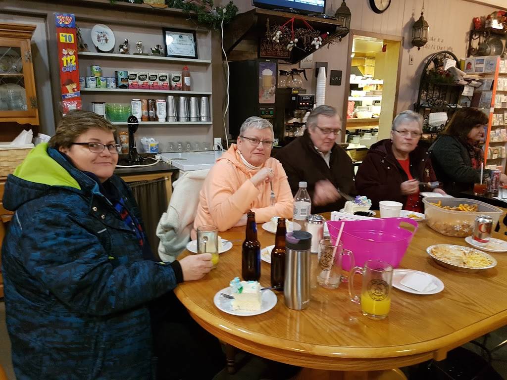 Boomers Cosy Restaurant | restaurant | 14 Clinton St S, Teeswater, ON N0G 2S0, Canada | 5193926888 OR +1 519-392-6888