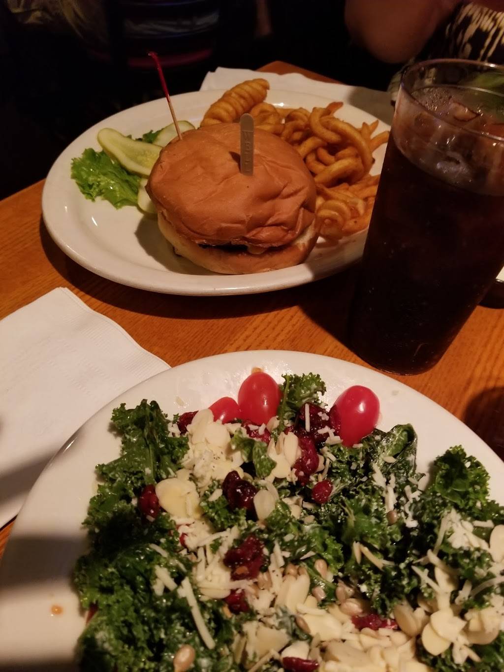 Sportsmans Park Restaurant & Bar | restaurant | 9901 Clayton Rd, St. Louis, MO 63124, USA | 3149913381 OR +1 314-991-3381