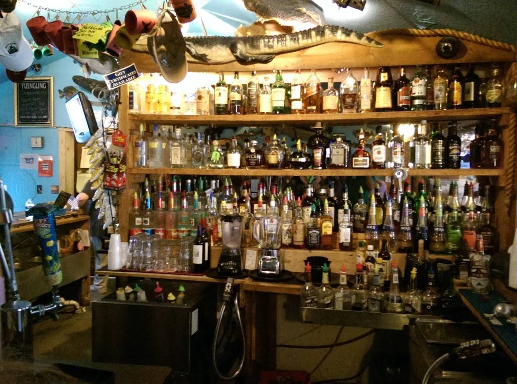 Nav-A-Gator Bar & Grill | restaurant | 9700 SW Riverview Cir, Arcadia, FL 34269, USA | 9416254407 OR +1 941-625-4407