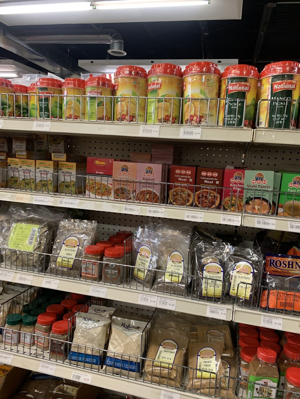 Just go grocery LLC | restaurant | 880 N Main St, Akron, OH 44310, USA | 3302948827 OR +1 330-294-8827